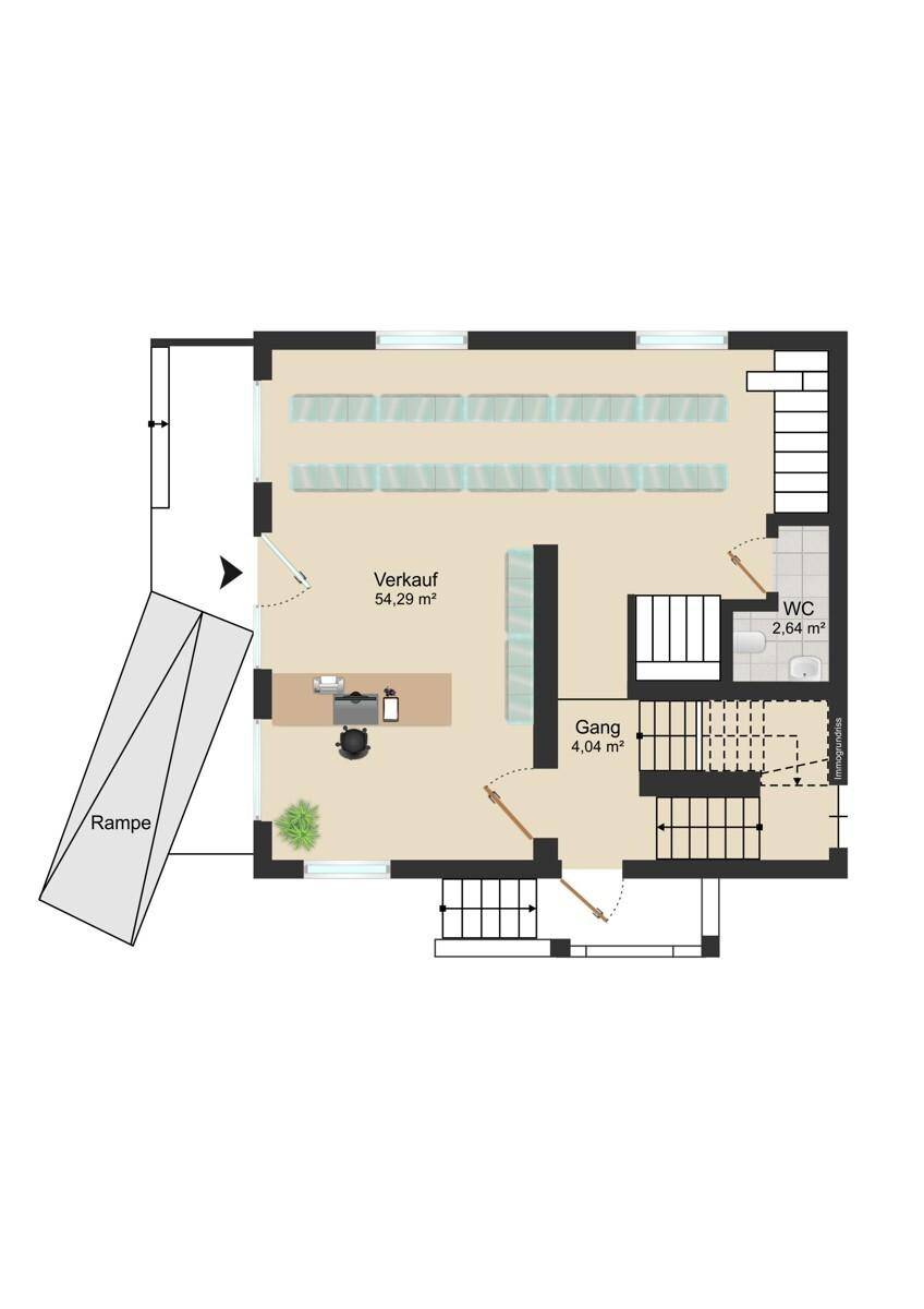 Grundriss des Erdgeschosses mit Verkaufsfläche, Flur, WC und einer externen Rampe.