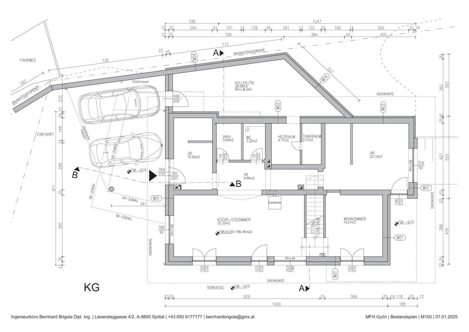 Grundriss des Kellergeschosses mit Parkplätzen, Technikraum und Wohnbereich.