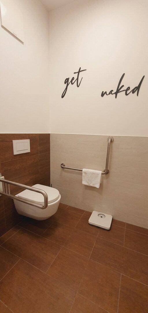 Bad mit Toilette