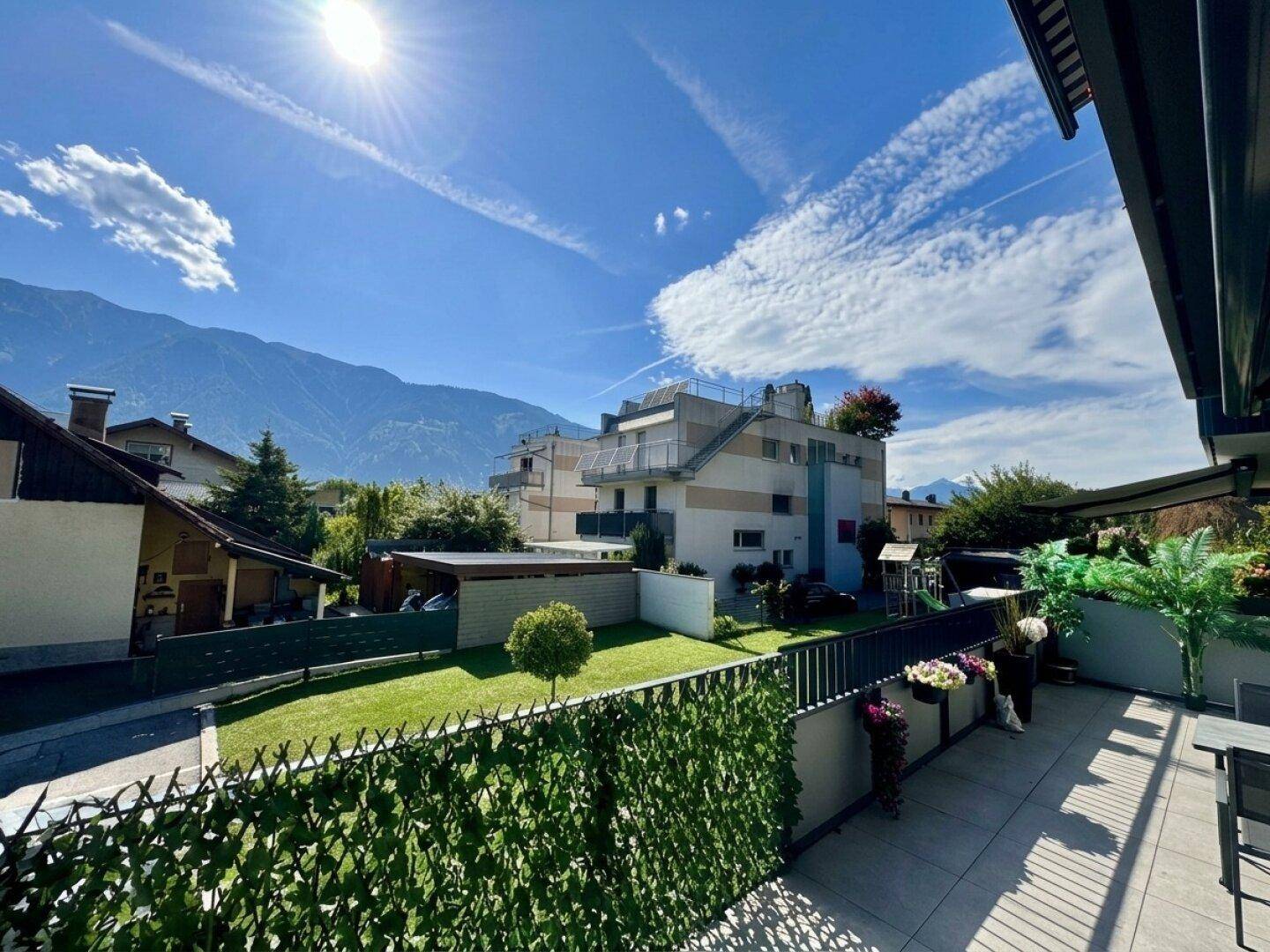 Terrasse mit Blick nach Südwesten