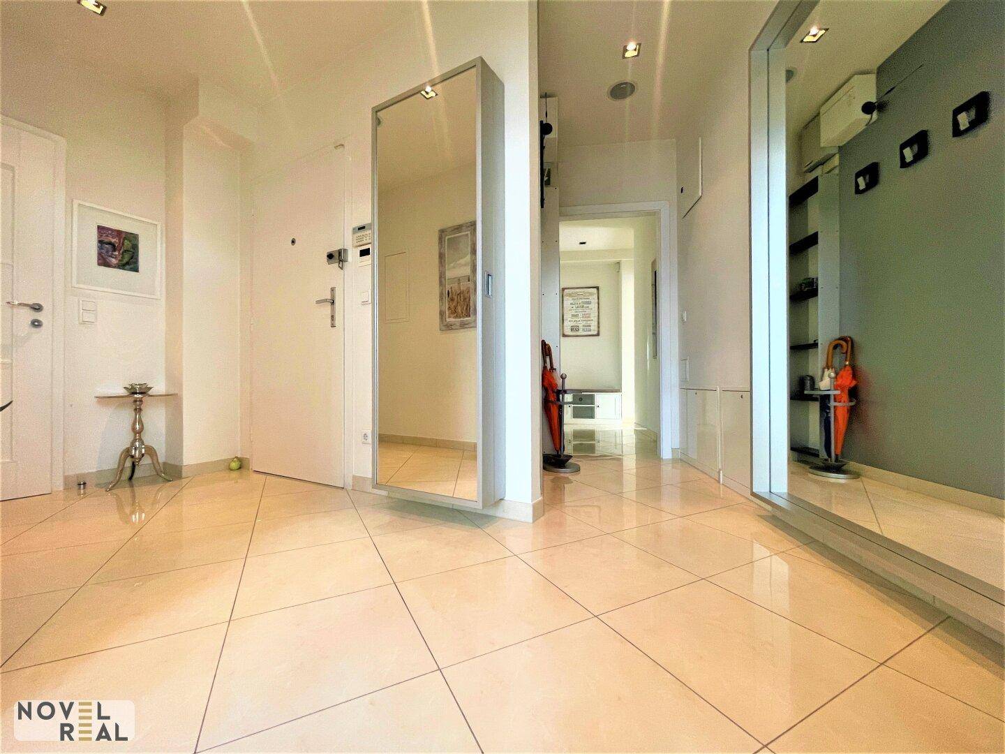 Zauberhafte Dachgeschoßwohnung mit Dachterrasse nahe des Börseplatzes – další
