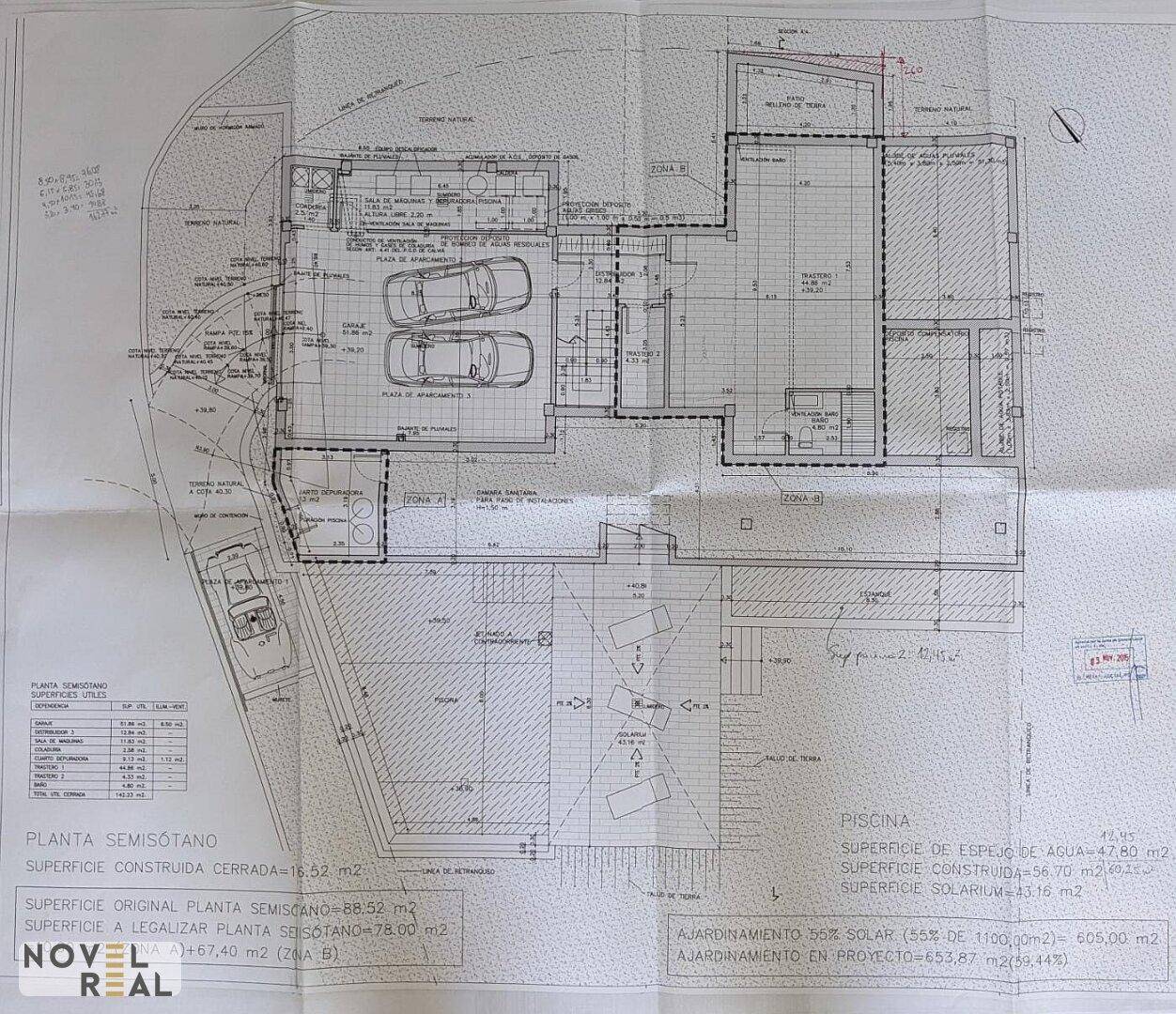Grundriss des Untergeschosses mit Garage, Abstellräumen und Zugang zum Gartenbereich.