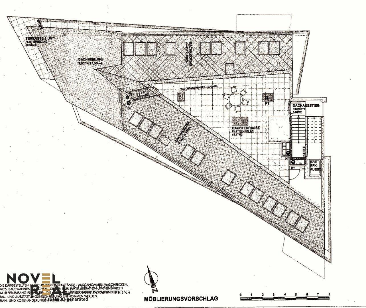 Grundriss des Obergeschosses mit großer Dachterrasse und Dachneigung.