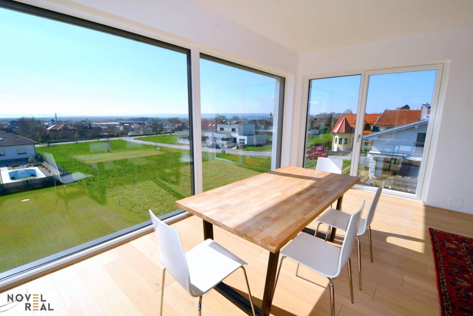 MODERNE VILLA MIT TRAUMHAFTEN FERNBLICK IN NEUSIEDL AM SEE - EINE ALTERNATIVE ZU BRUCK AN DER LEITHA - Ansicht 2