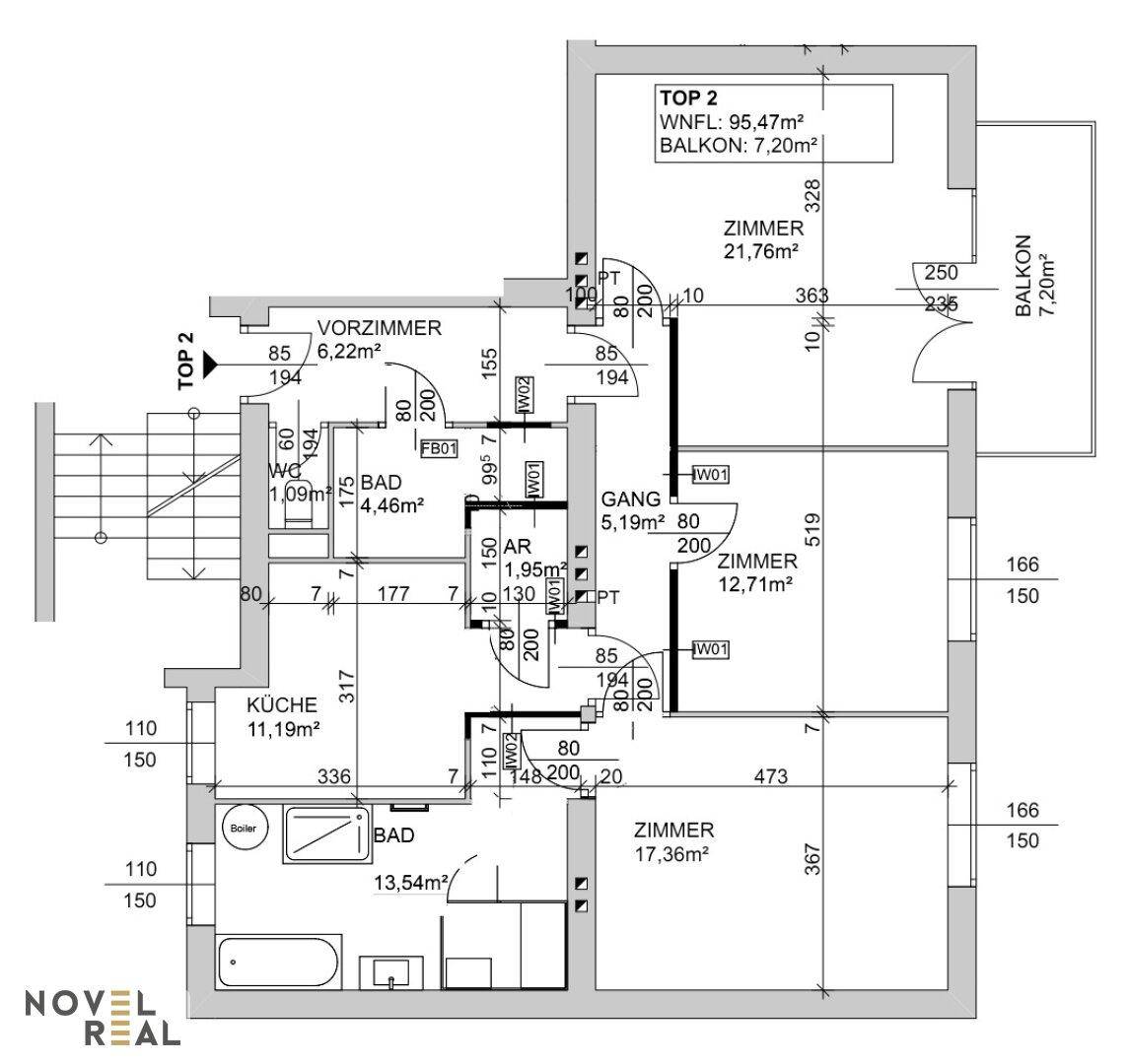 Detaillierter Grundriss der Wohnung mit Zimmern, Bädern und Balkon.
