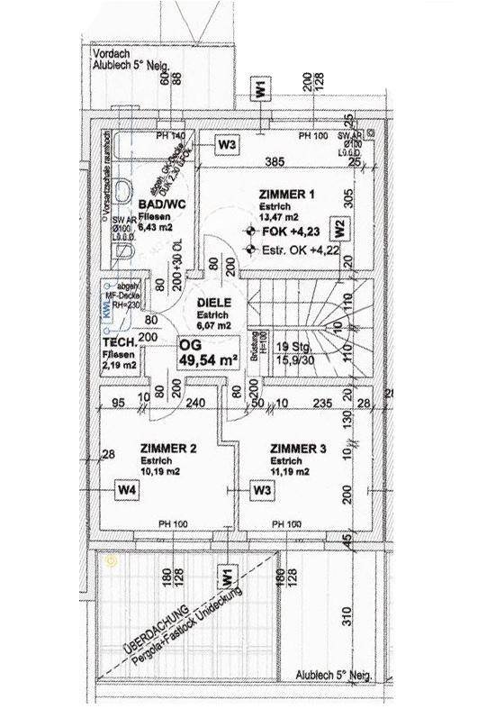 Grundriss des Obergeschosses mit drei Schlafzimmern und einem Badezimmer.