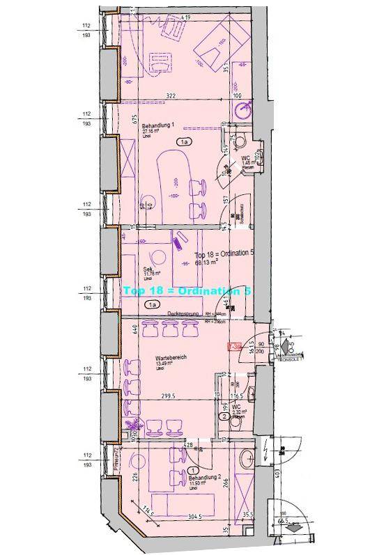 Detaillierter Grundriss einer Gewerbefläche mit mehreren Behandlungsräumen, Wartebereich und Sanitäranlagen.