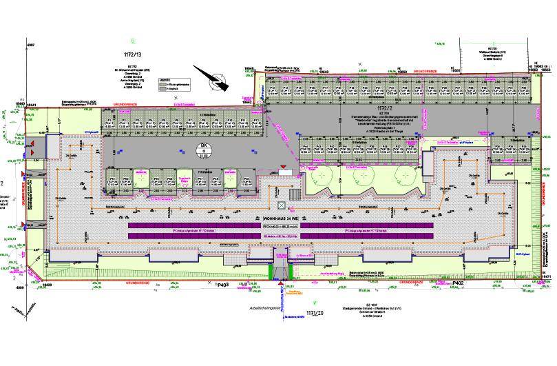 Übersichtsplan des gesamten Wohnkomplexes mit Gebäuden, Parkplätzen und umliegenden Grünflächen.