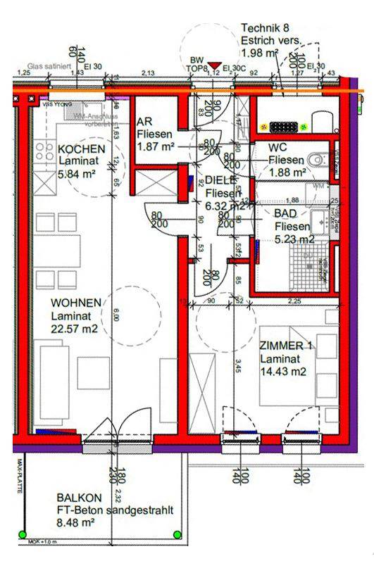 Grundriss einer Wohnung mit separater Küche, Wohnzimmer, Schlafzimmer, Bad, WC und Balkon, ausgestattet mit Laminat und Fliesen.