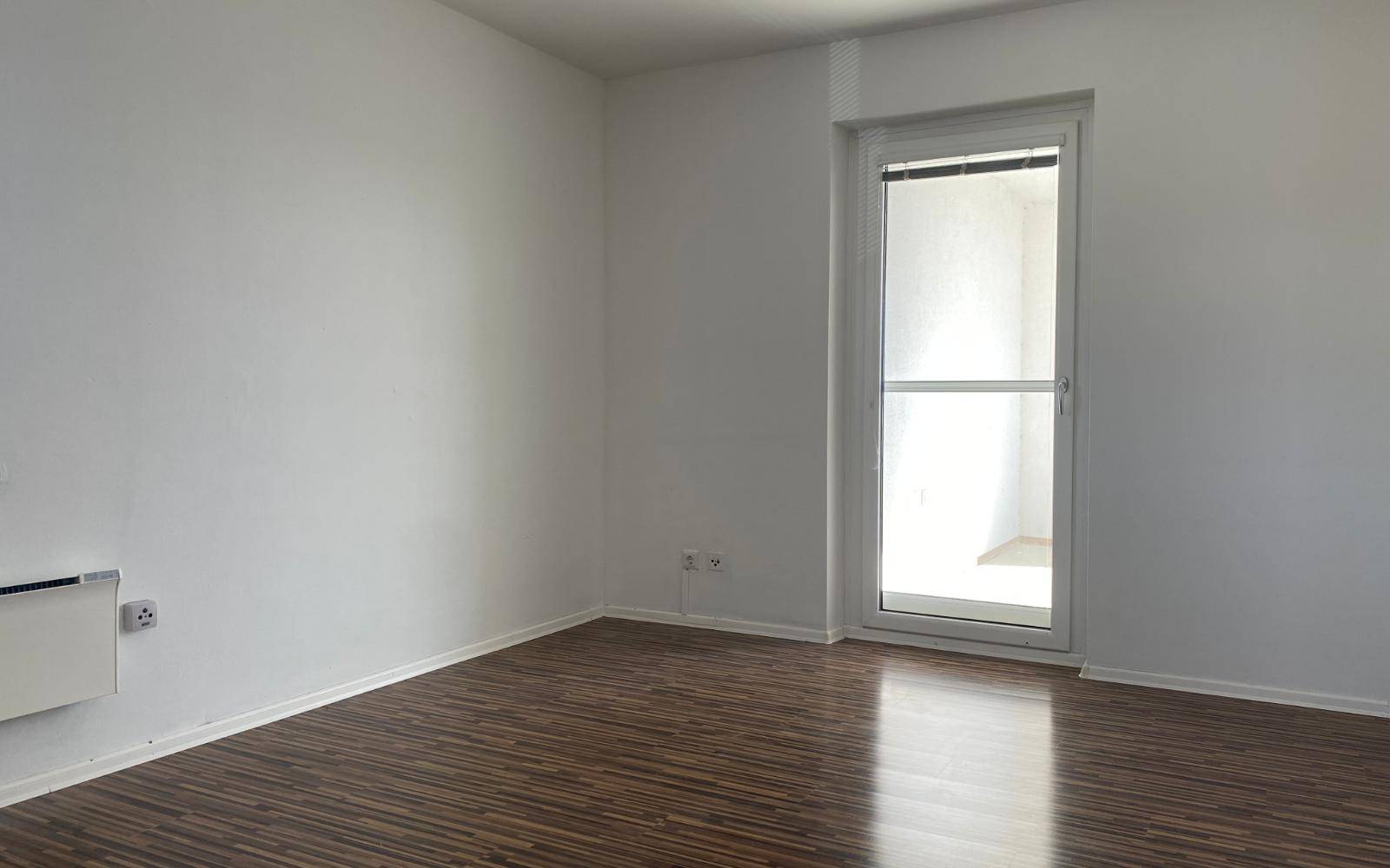 4-Zimmerwohnung im 3.OG mit Loggia – pohled 3