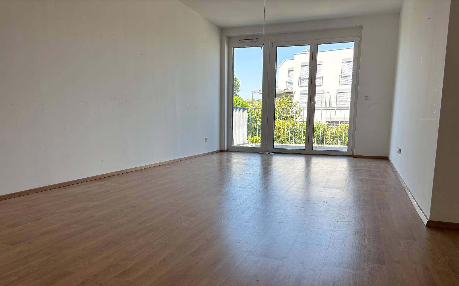 Bild zu 3AFBBB55-4C3A-4686-BF92-342FF1BFE148