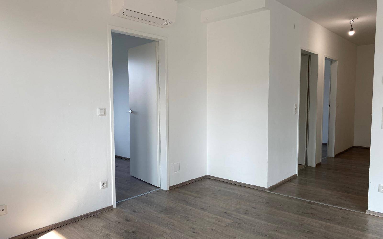 Bild zu 0845DD9A-79EF-443F-BCF4-DD3F534E7ABD