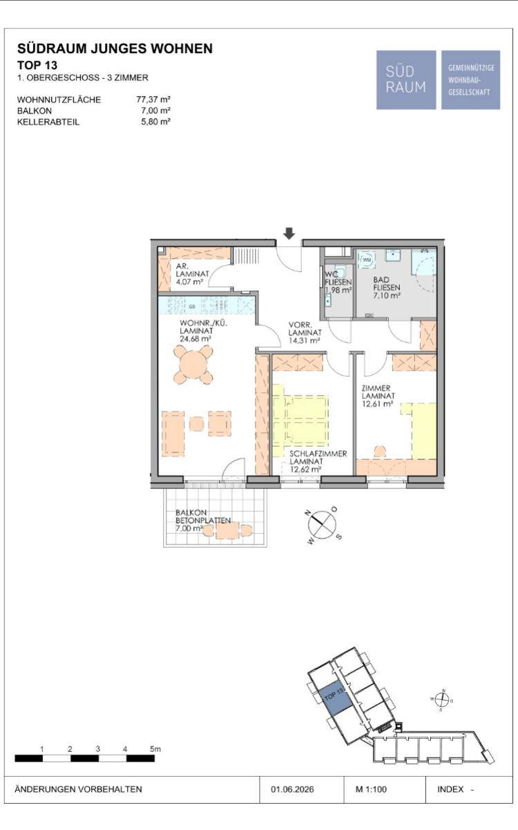 Grundriss einer 3-Zimmer-Wohnung im Obergeschoss mit offenem Wohn-/Küchenbereich und Balkon.