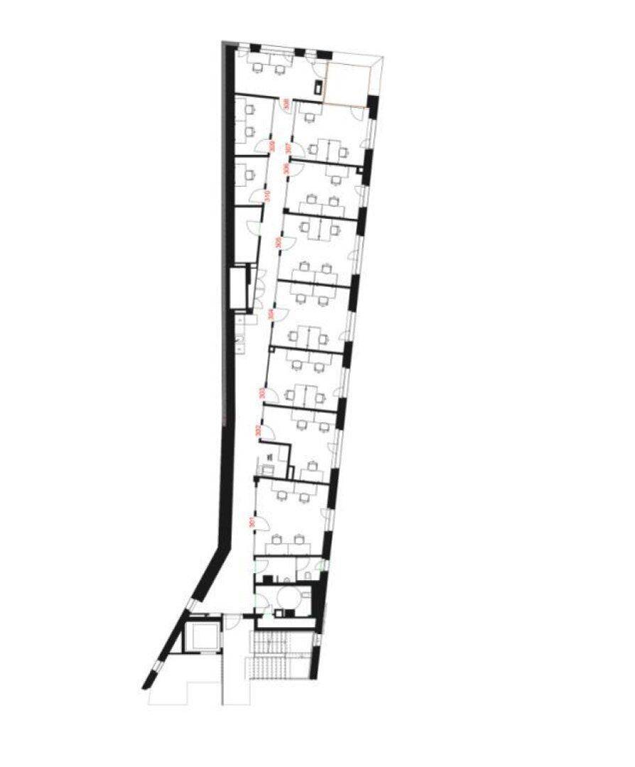 Grundriss eines Obergeschosses mit bestehender Büroeinteilung, Fluren und Sanitärbereichen.
