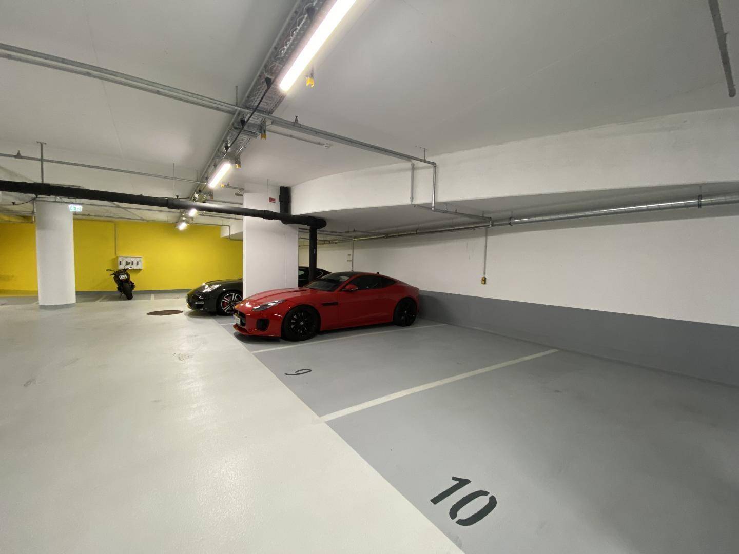 Parkplatz in der Garage