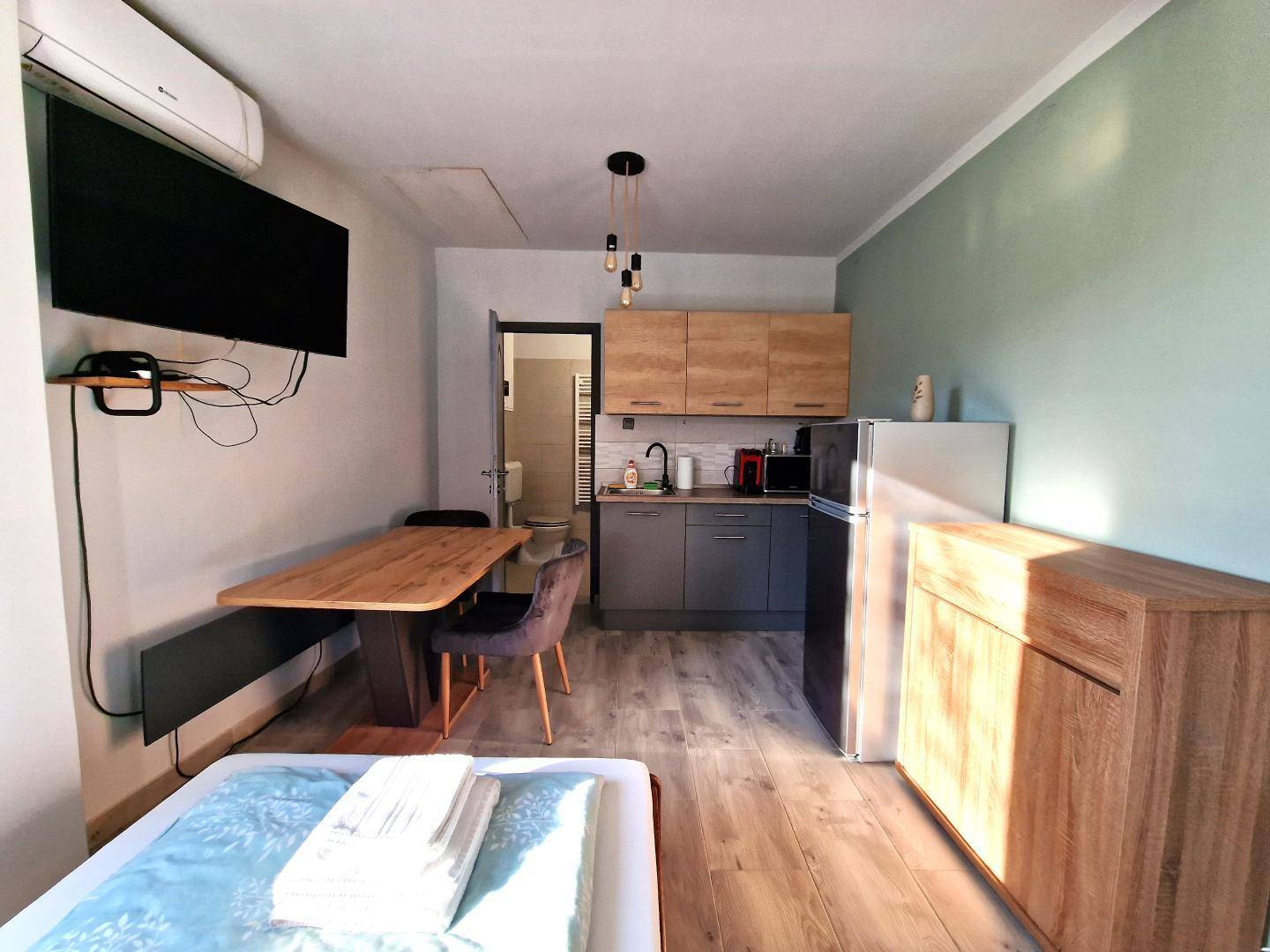 17. Wohnung2 Zimmer mit Küche