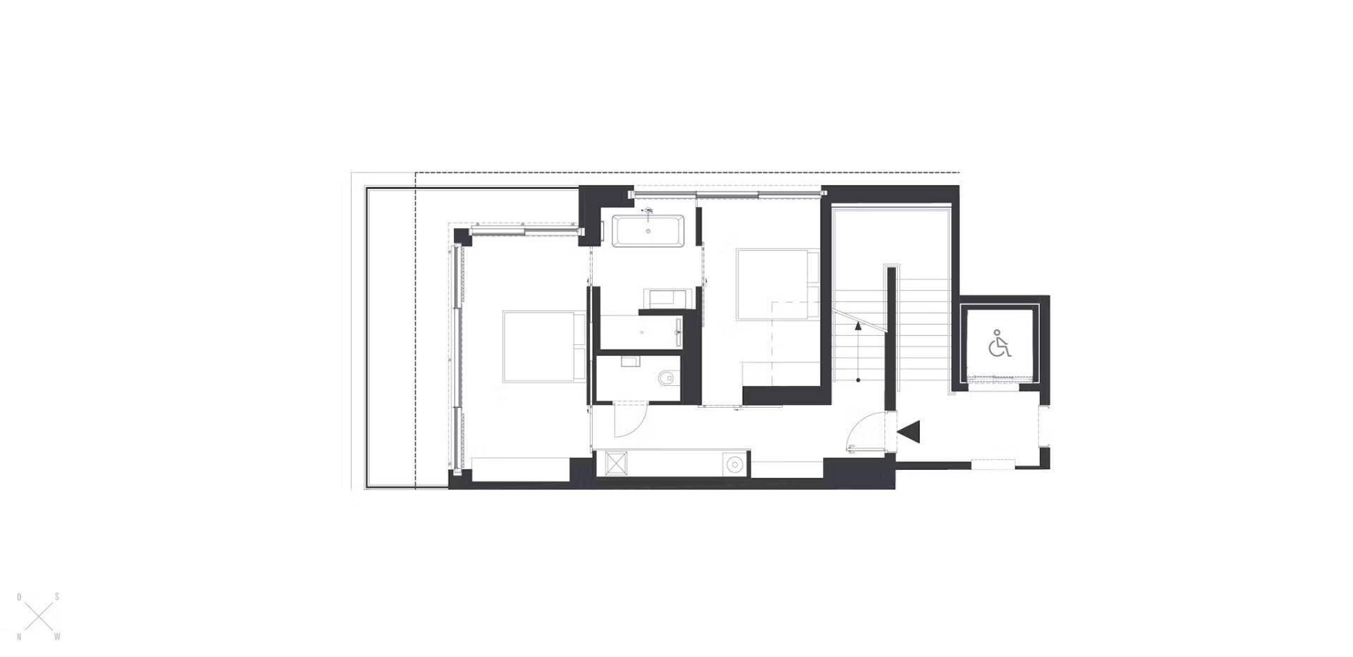 Grundriss des Obergeschosses mit Schlafzimmern, Bädern und Zugang zur Terrasse.