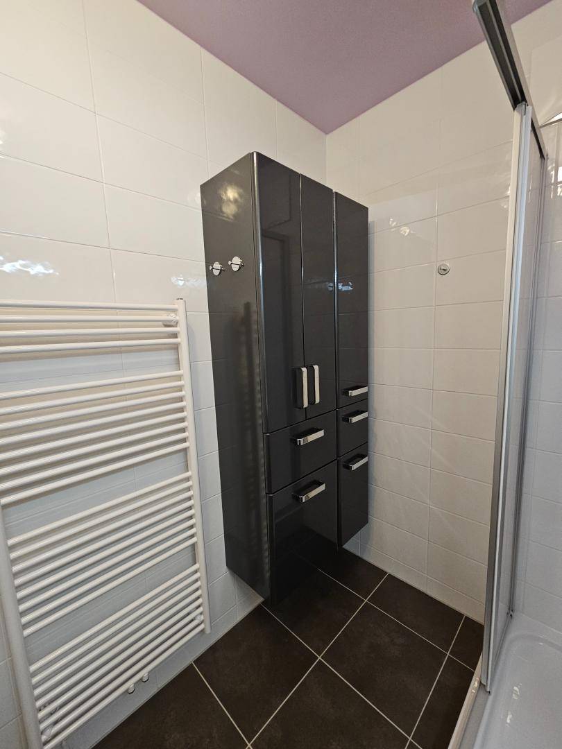 Badezimmerschrank