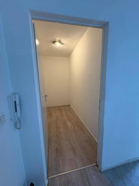 7. Vorzimmer