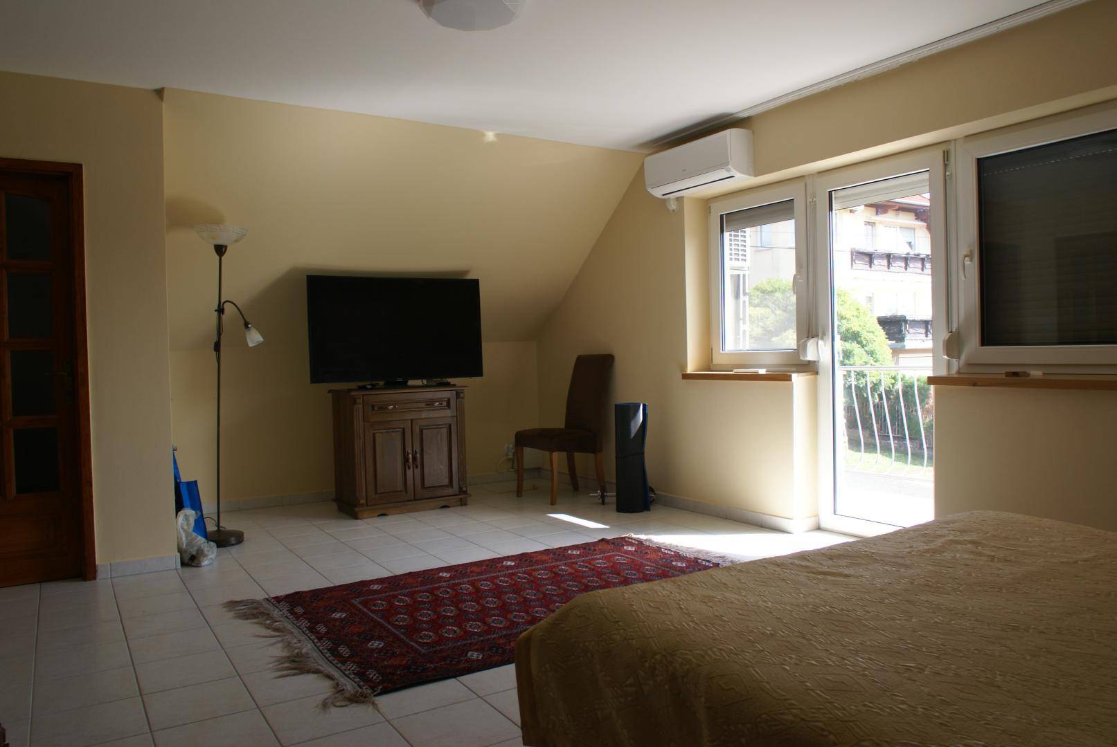 Schlafzimmer 1