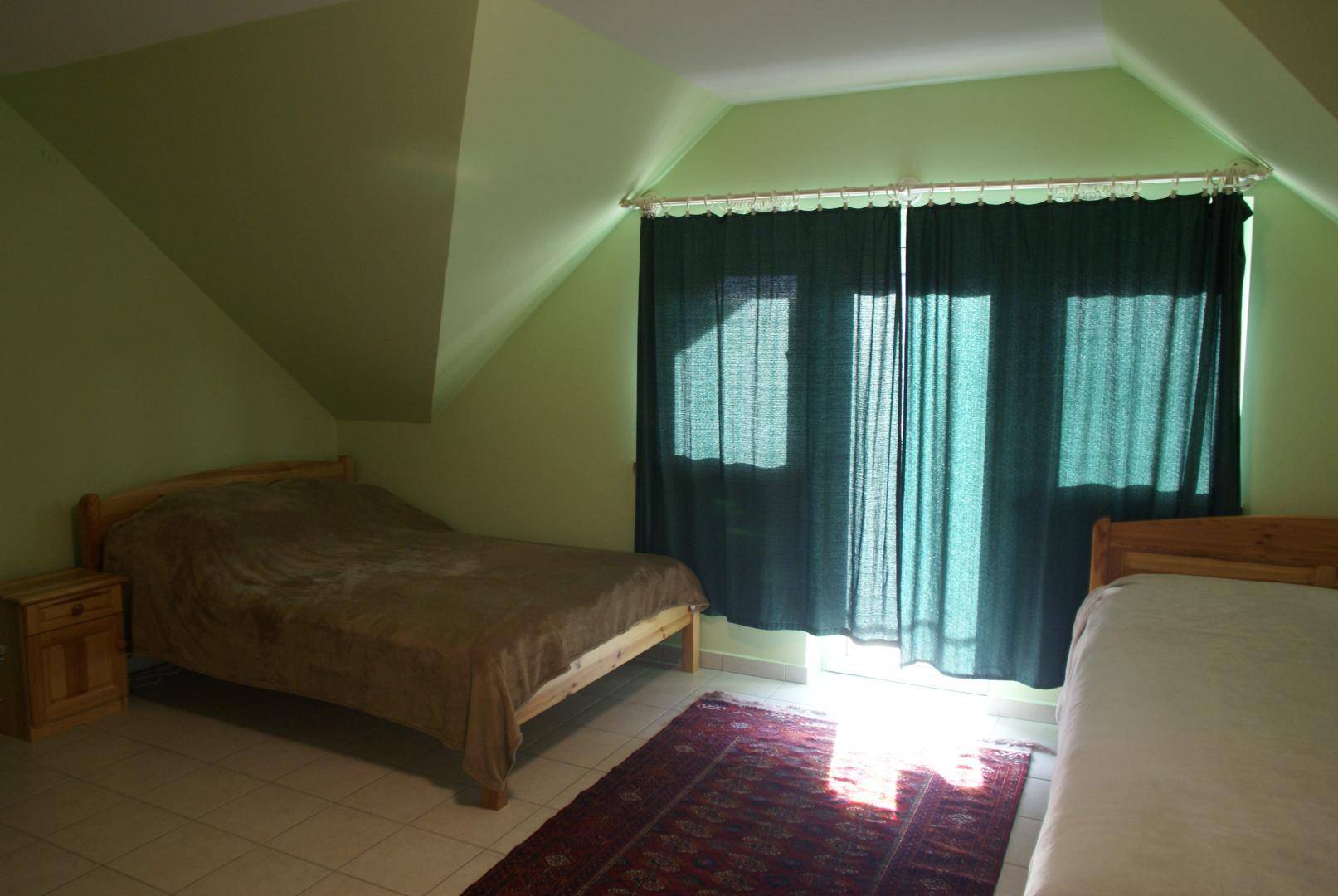 Schlafzimmer 2