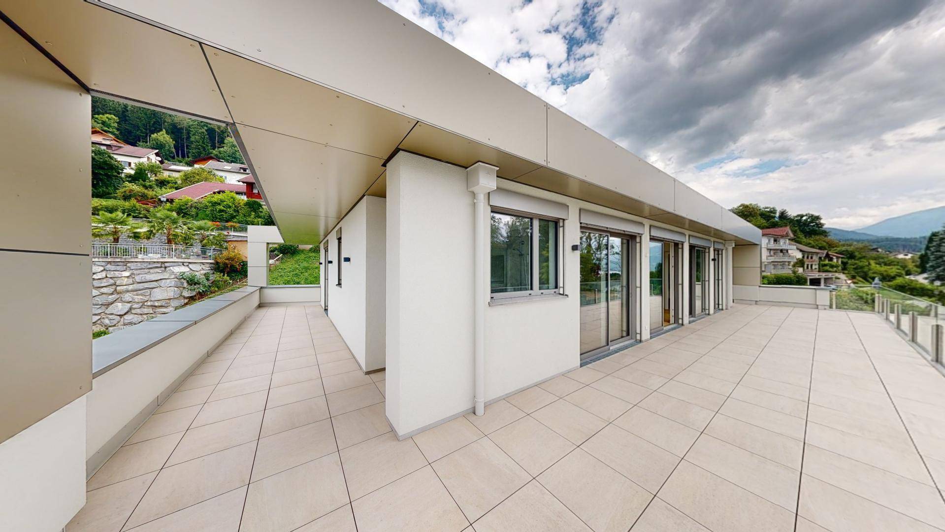 LUXUS-PENTHOUSE MIT TRAUMHAFTEN SEE-AUSBLICK UND PERFEKTER LAGE IN MILLSTATT - Ansicht 3