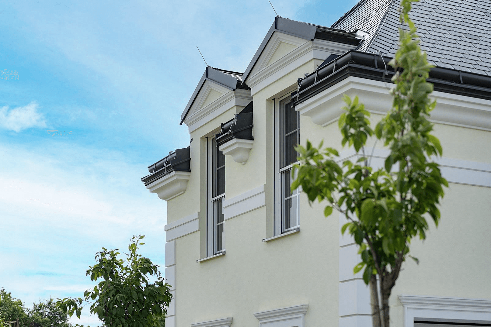 Luxusvilla mit Indoor-Pool im exklusiven FONTANA Wohnpark - Ansicht 2