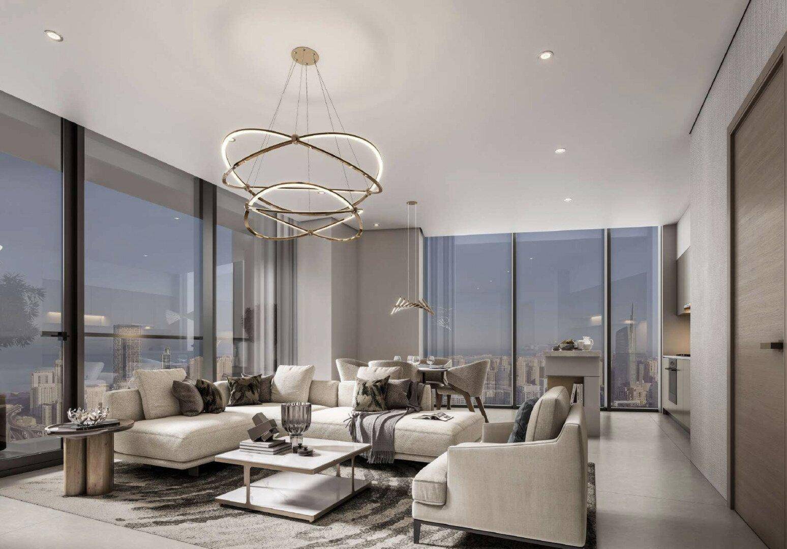 Geräumiger offener Wohn- und Essbereich mit großen Fenstern, modernem Sofa und eleganter Beleuchtung.
