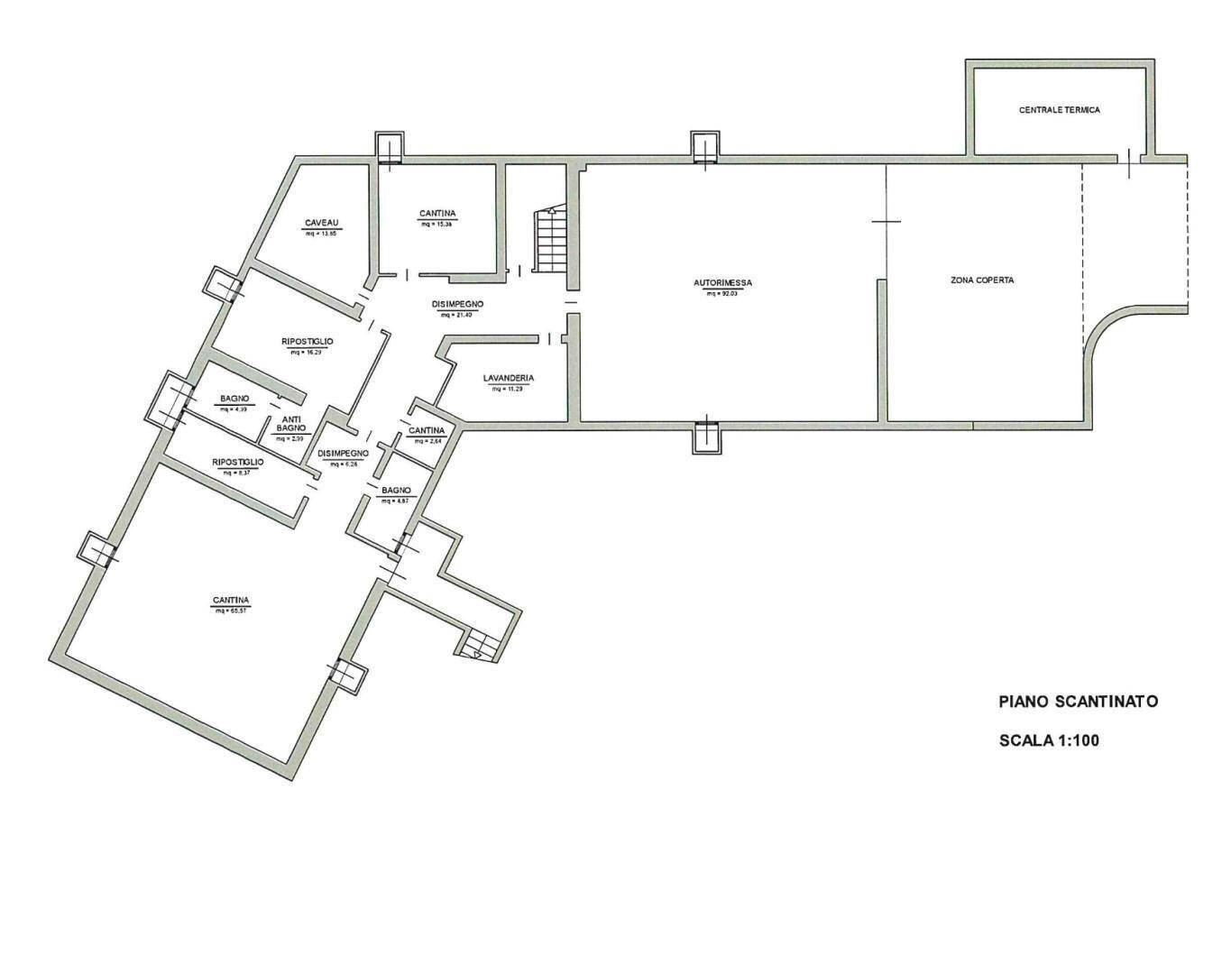 Grundriss des Kellergeschosses mit Lagerräumen, Waschküche und Garage.