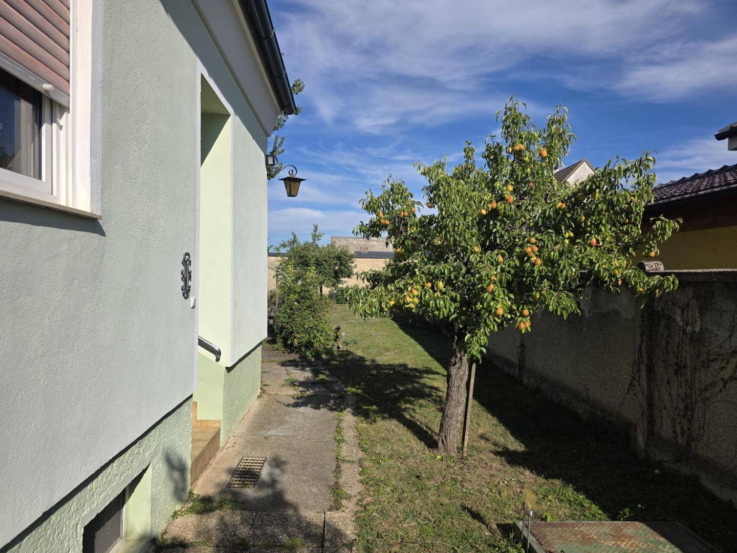 Einfamilienhaus mit Garten und 3 Schlafzimmern - Ansicht 4