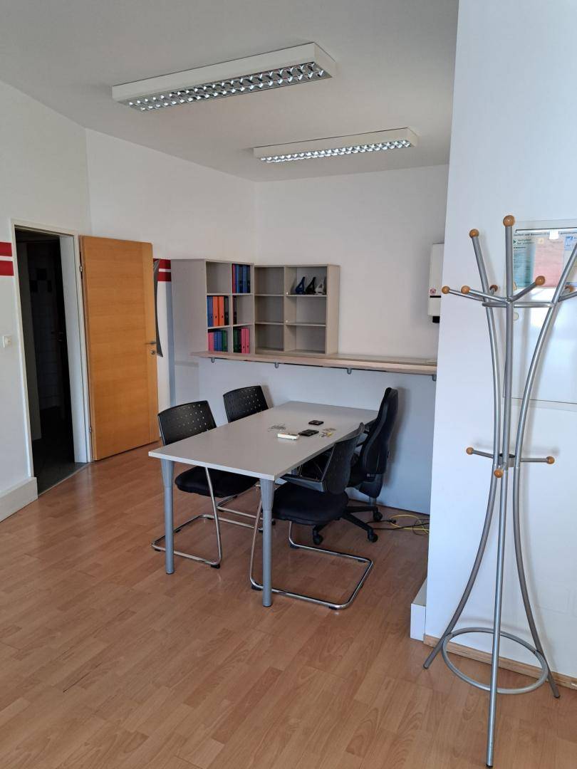 Bürofläche am Hauptplatz in Neusiedl am See – barrierefrei, klimatisiert und sofort verfügbar - Mehr
