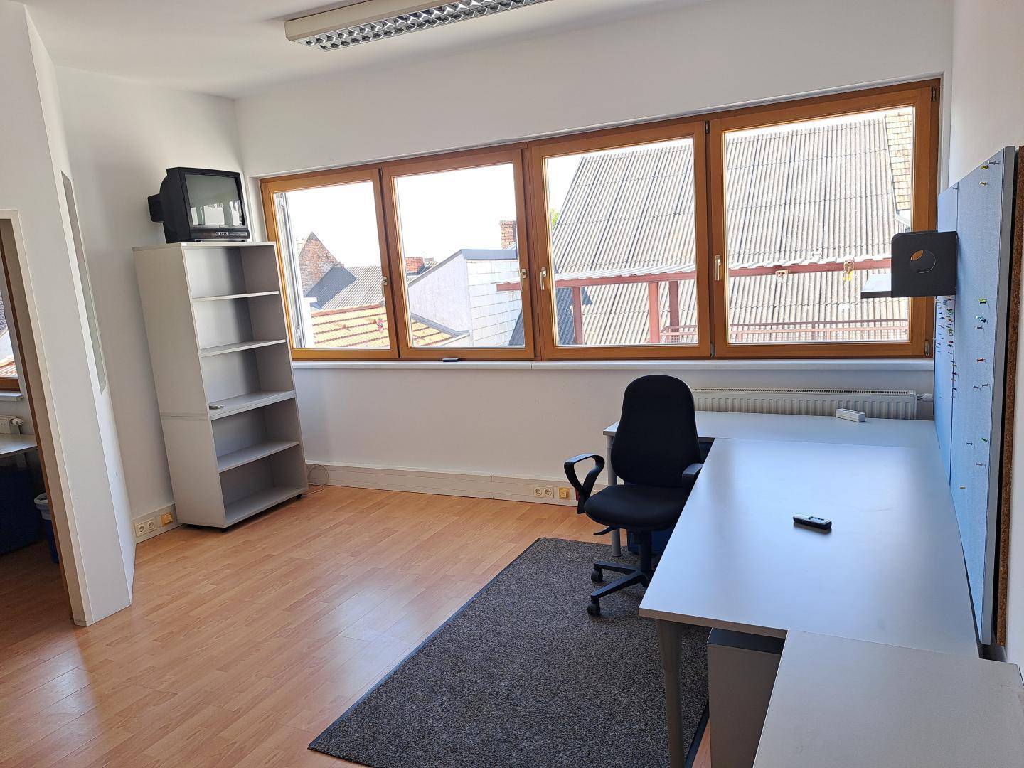 Bürofläche am Hauptplatz in Neusiedl am See – barrierefrei, klimatisiert und sofort verfügbar - Ansicht 3