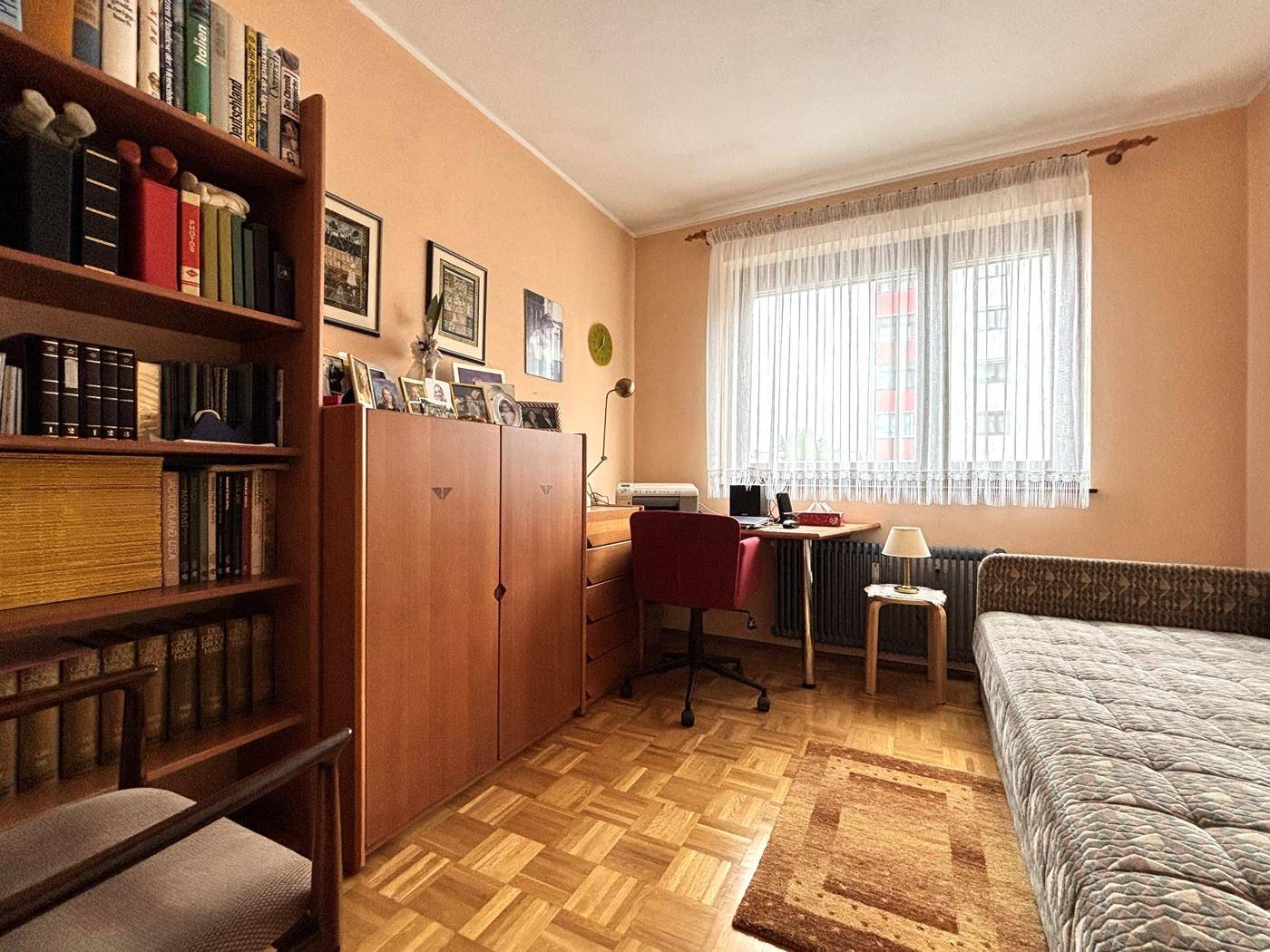 Schlafzimmer II