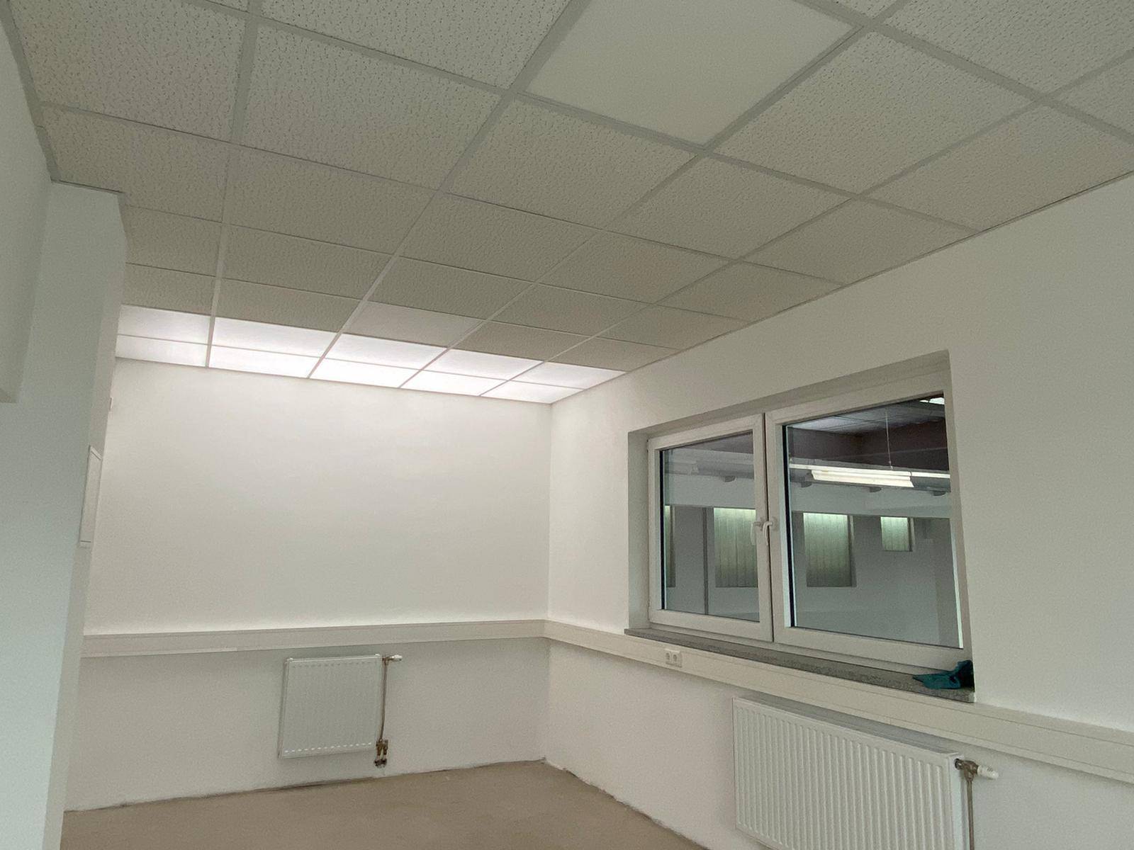 Halle in Betriebsbaugebiet - Widok 3