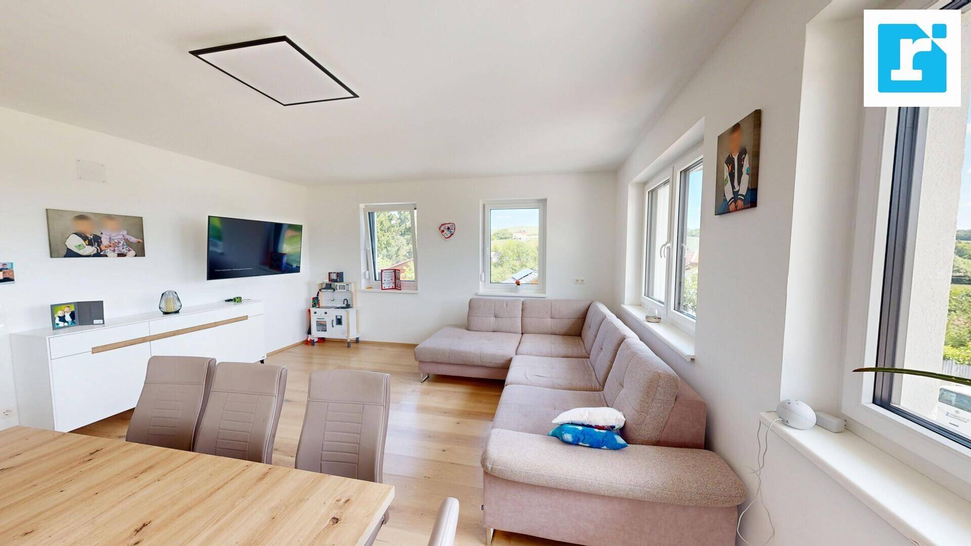 Einfamilienhaus mit getrennter 2. Wohneinheit - Nur ca. 60 Minuten von Wien entfernt! - Ansicht 4