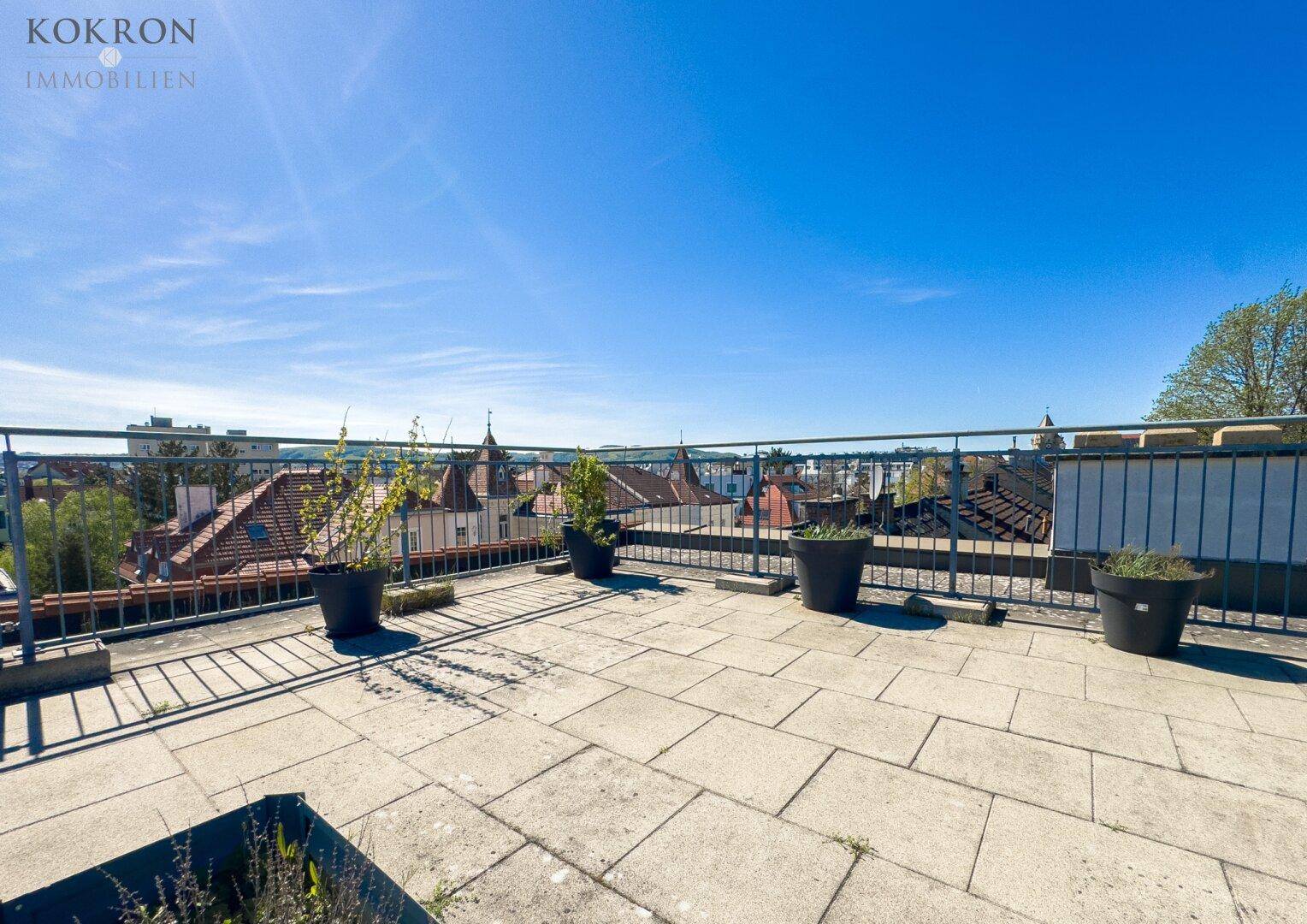 sonnige Dachterrasse mit 360 Grad Blick