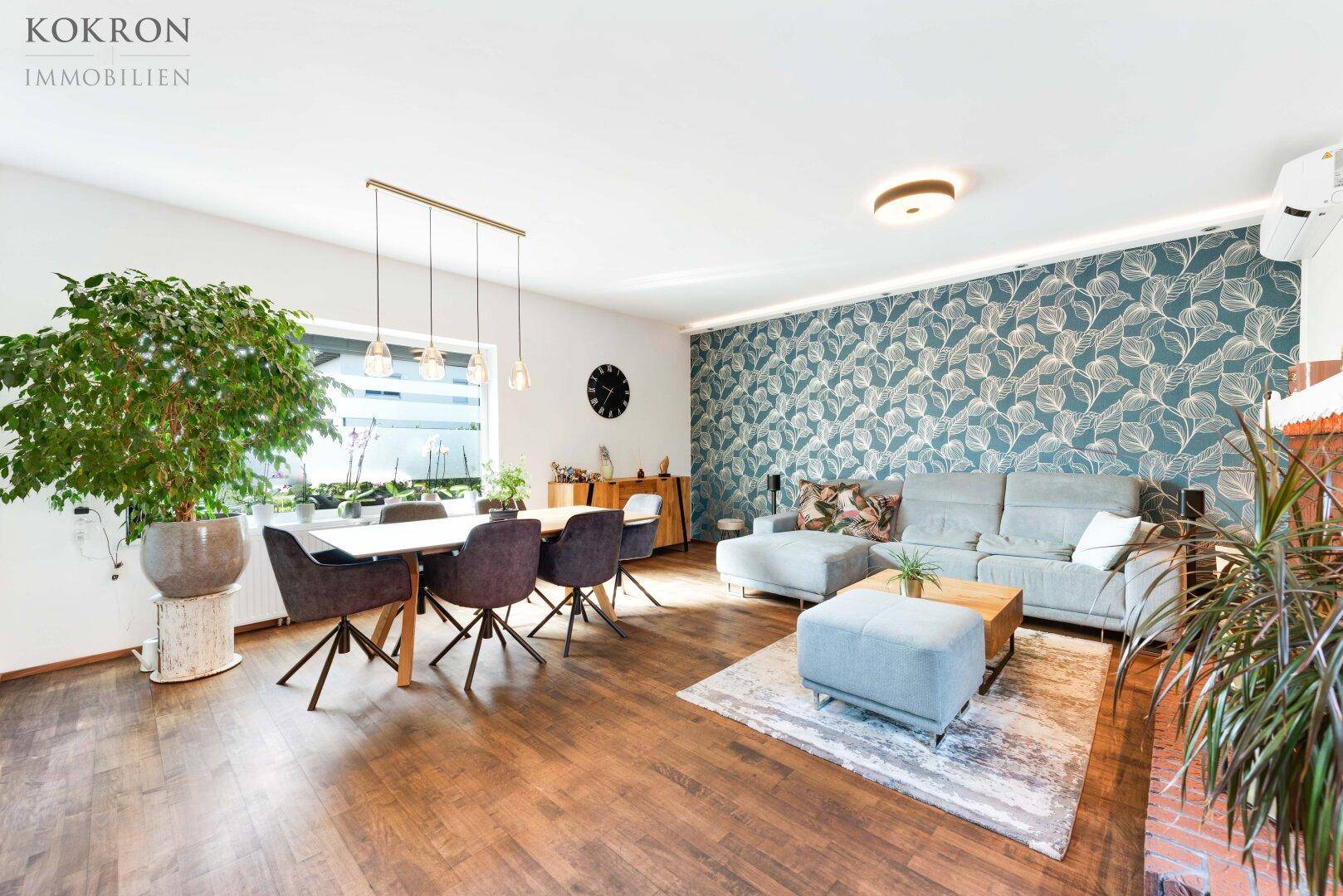 Wohn-, Esszimmer im Neubau