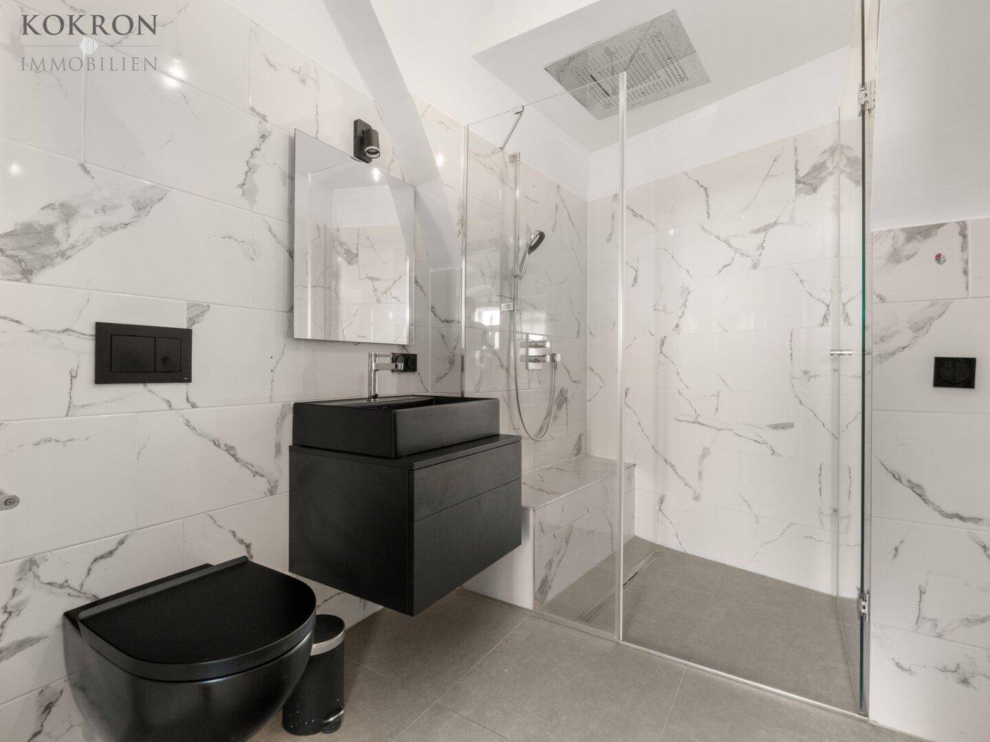 2. Badezimmer, ebenfalls mit walk-in-Dusche