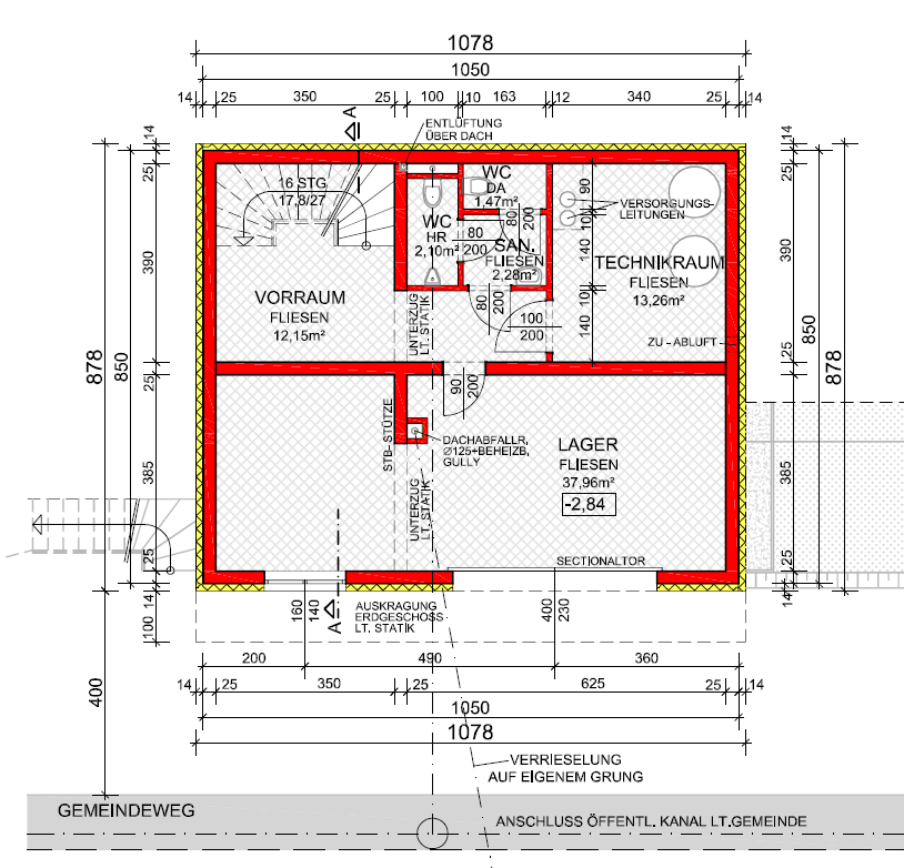Grundriss des Untergeschosses mit Vorraum, Technikraum, Lager und WC.