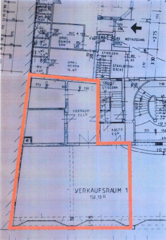 Grundrissplan des Verkaufsraums 1 mit angrenzendem Vorraum und Treppenhaus.