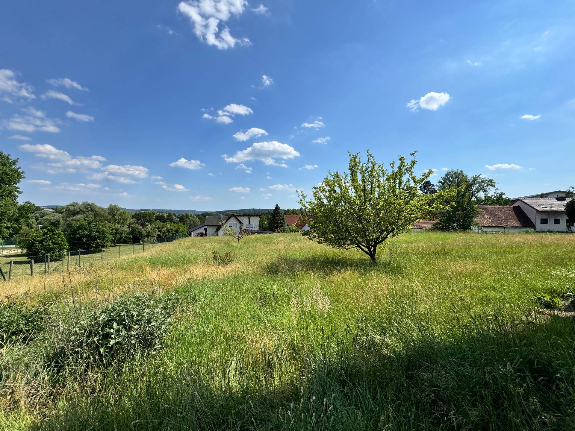 Attraktives Baugrundstück in zentraler Lage – ca. 1.070 m² in Hartberg - Widok 3