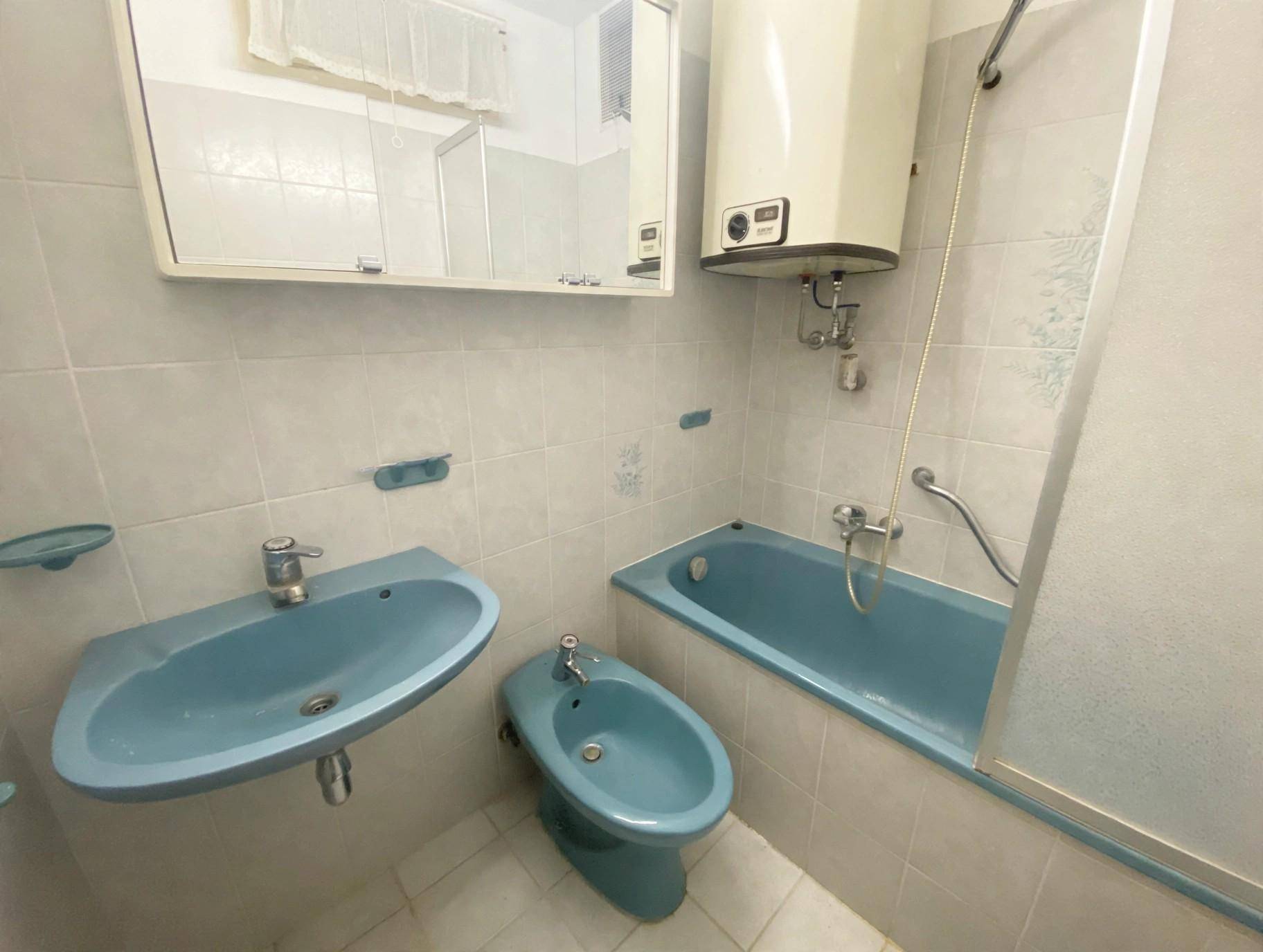 Badezimmer 2.jpg