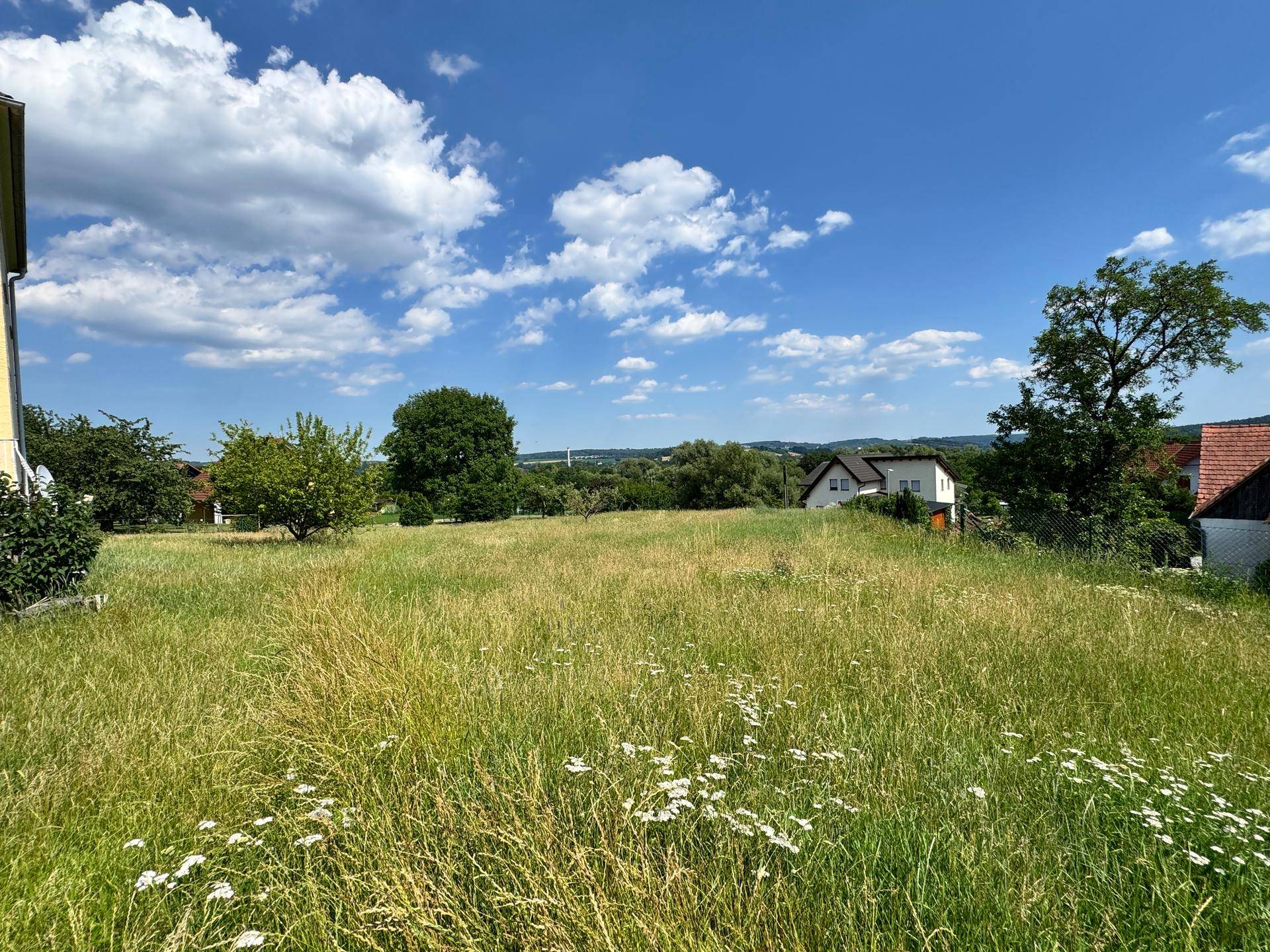 Attraktives Baugrundstück in zentraler Lage – ca. 1.070 m² in Hartberg - Widok 4