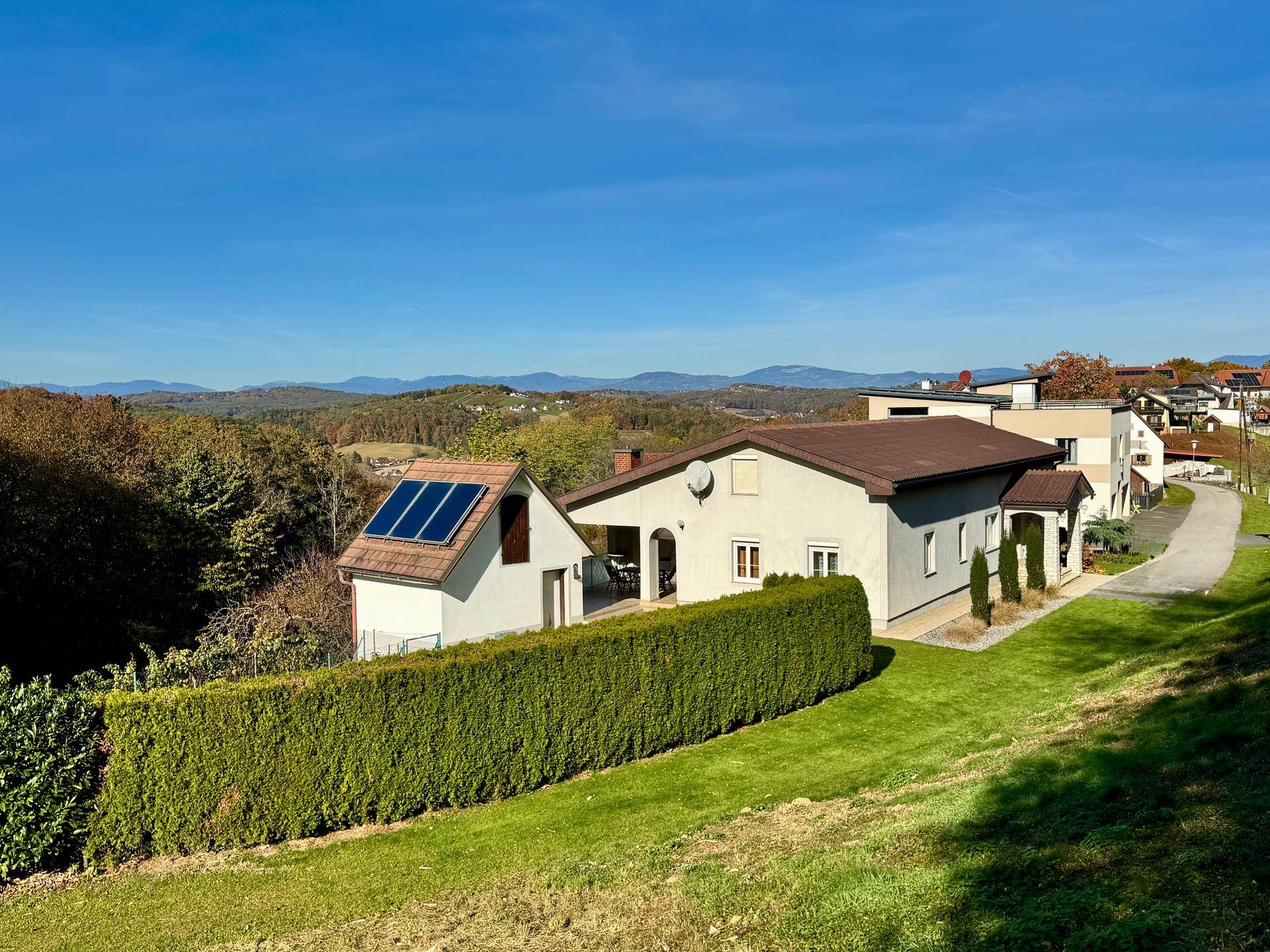 Idyllisches Einfamilienhaus in ruhiger Lage mit großzügigem Garten in Neustift b. Riegersburg - Widok 5