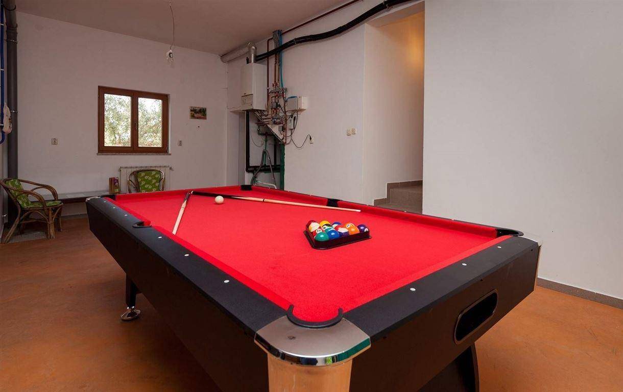 Billiardtisch