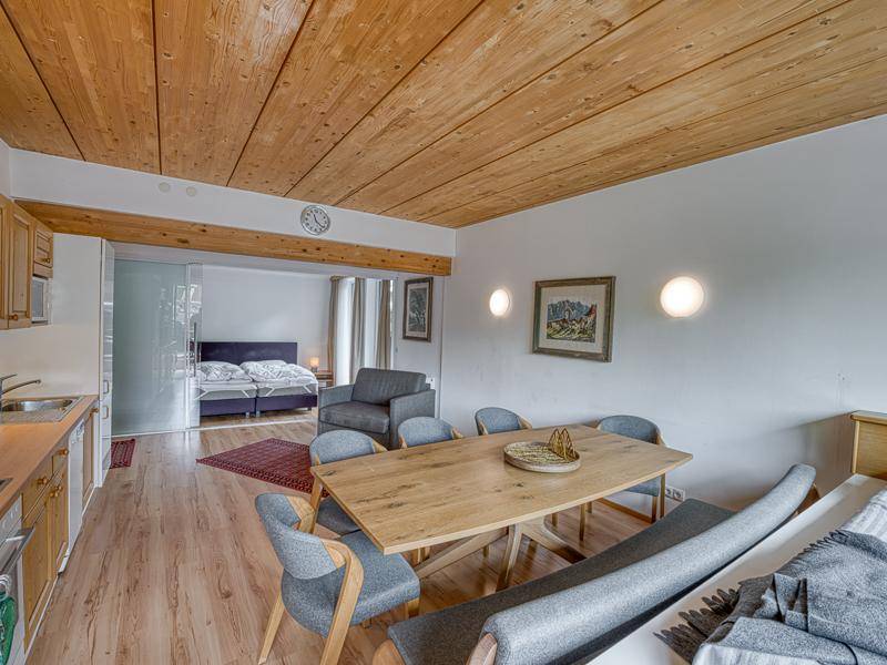 E&VStAntonHotelGablweb_14