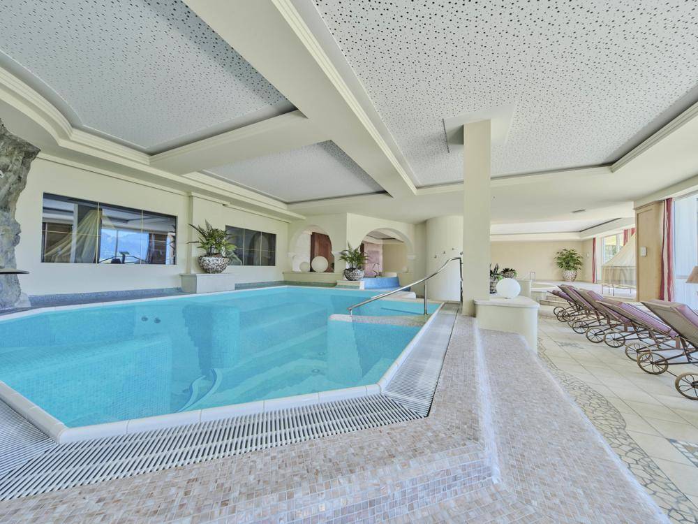 IndoorBad2