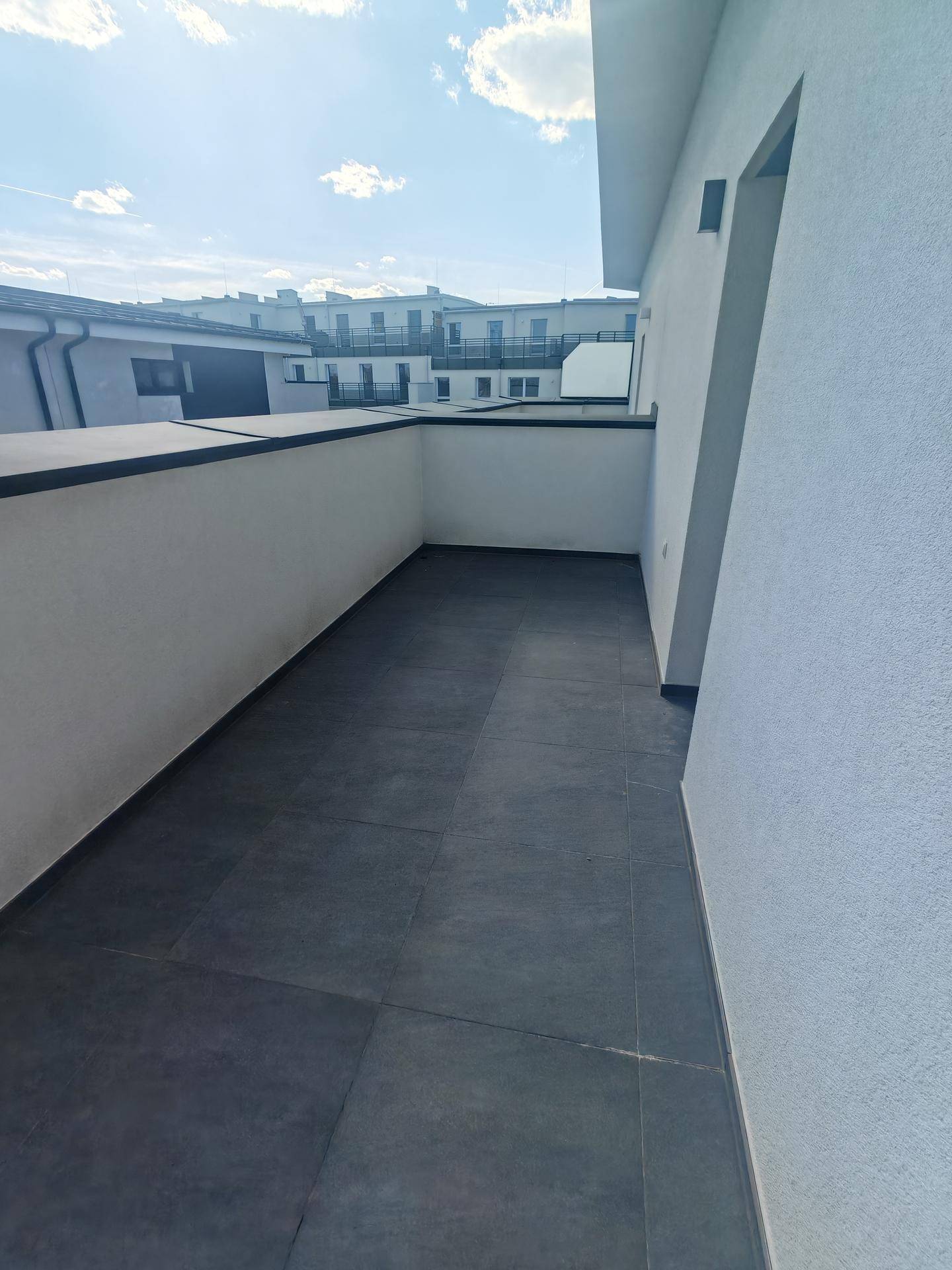Privatverkauf: Modernes 7-Zimmer Reihenhaus in Himberg - Provisionsfrei &amp; S-Bahn-Nähe !!!Festpreis!!! - Ansicht 5