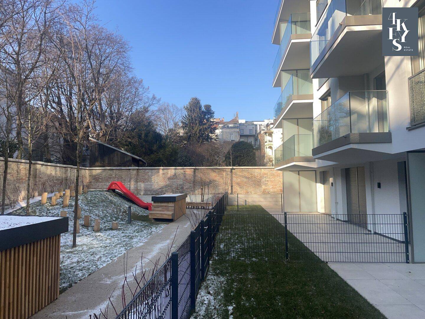 Spielplatz/Gemeinschaftsgarten