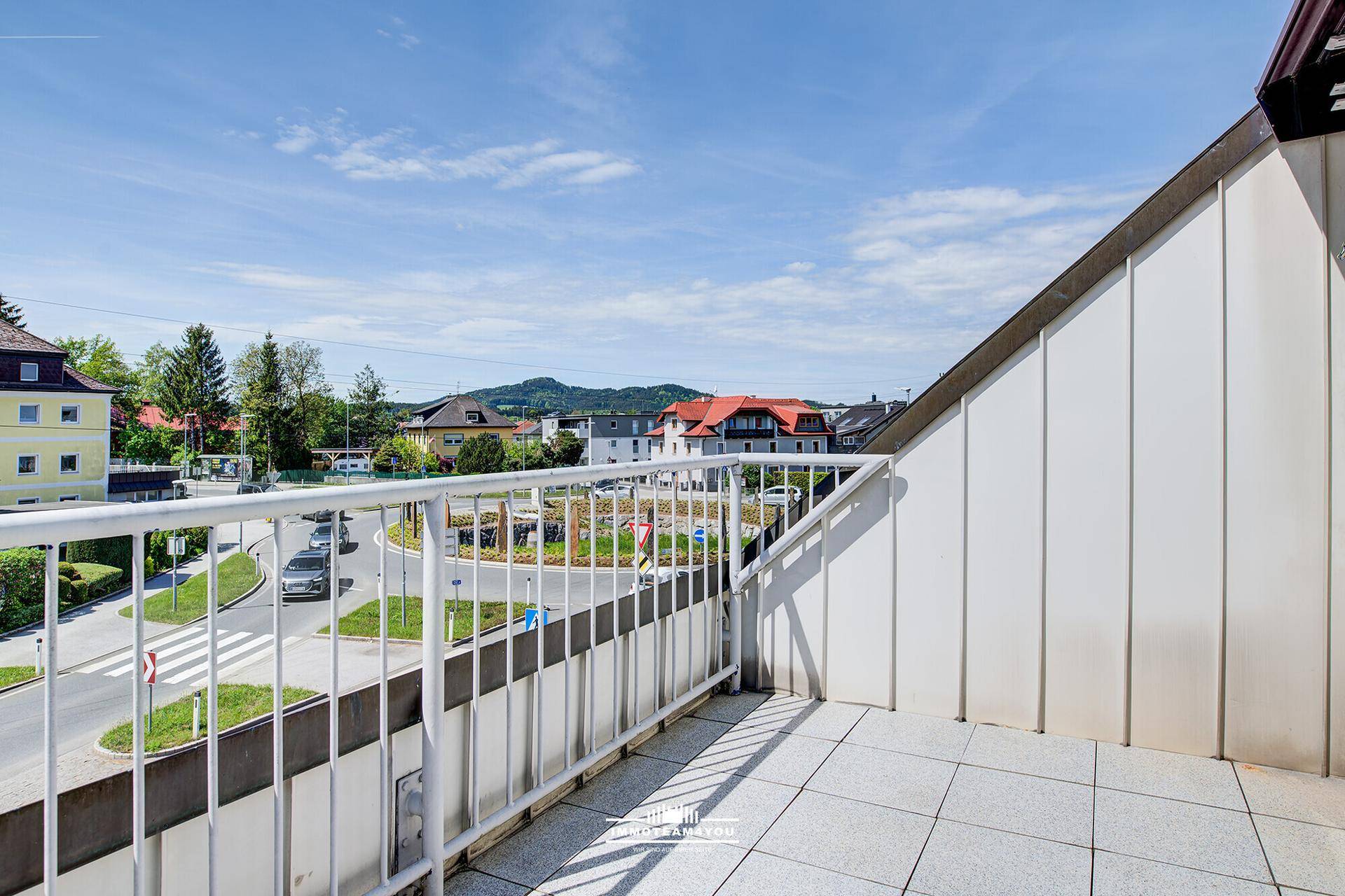 Repräsentative Büroflächen mit Terrasse, Bad und Kellerabteil! - Więcej